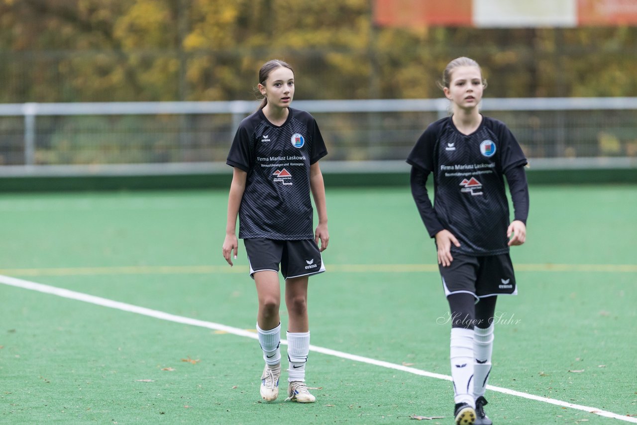 Bild 459 - wCJ VfL Pinneberg - Eimsbuettler TV : Ergebnis: 0:3